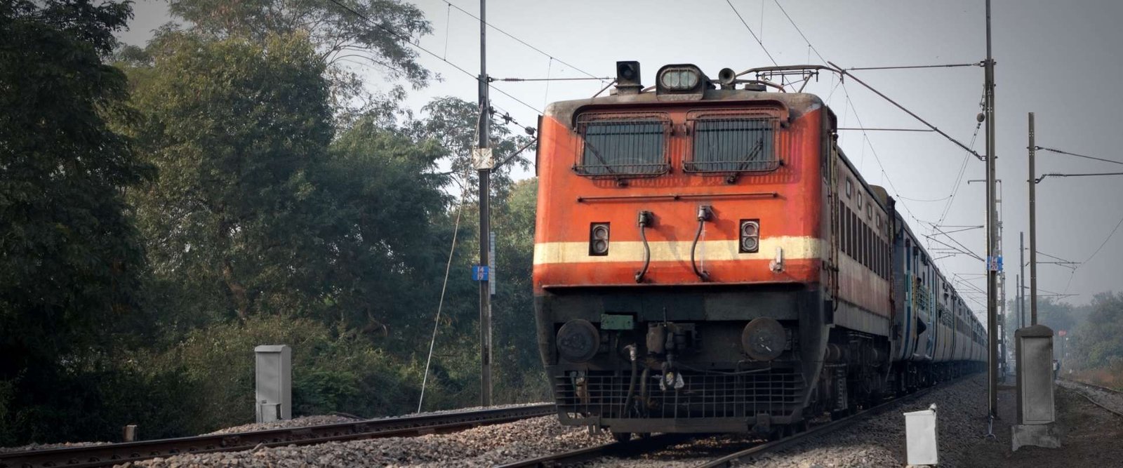 Same Day Taj Mahal Tour by Gatimaan Express Train