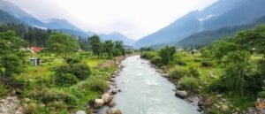 Kashmir Honeymoon Package with Houseboat Stay